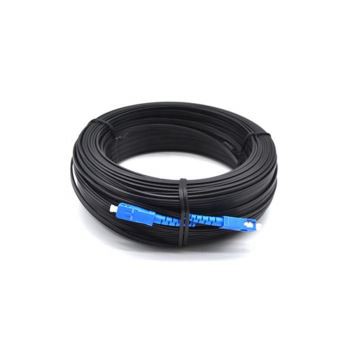 SM / MM Sisä- / ulkotiloissa SC UPC FTTH G652D / G657-putkikaapelin kiinnitysjohto / jumpperi